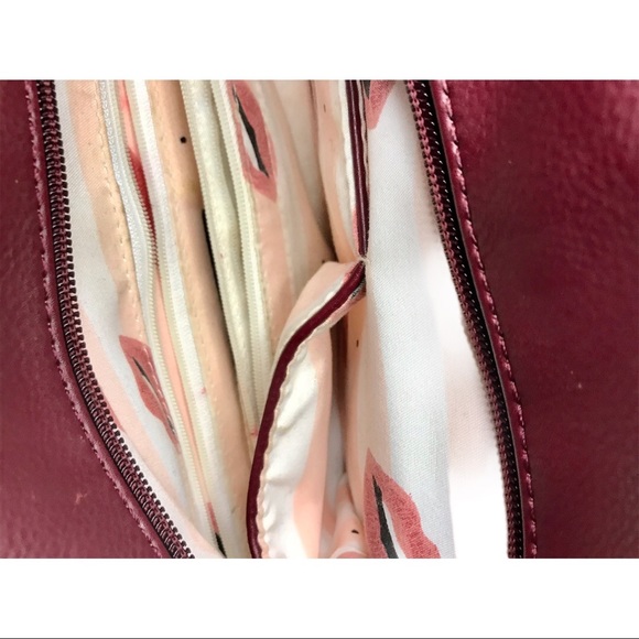 Eva Mendes Burgundy Purse - Picture 4 of 7